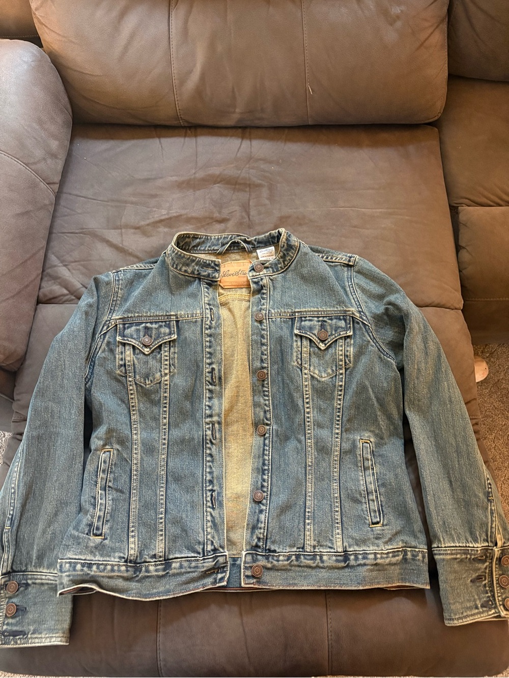 Vintage Classic Light Wash Denim Jacket - Blue